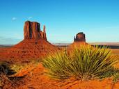 monument-valley-arizona-usa-desert-51576.jpg