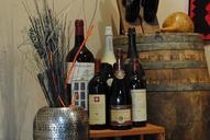 bottles-wine-ager-restaurant-677625.jpg