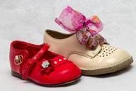 shoes-children-s-shoes-baby-shoes-649690.jpg