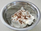 fresh-whipped-cream-cocoa-food-695060.jpg