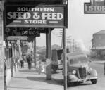 Waterfront_in_New_Orleans,_French_market_sidewalk_scene,_Louisiana_by_Walker_Evans.jpg