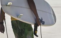 surfer-surf-surfboard-surfing-sea-1086014.jpg