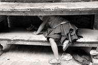 nepal-children-look-790337.jpg