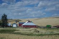 barn-red-field-agriculture-farm-880107.jpg