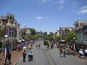 Disneyland Main Street.jpg