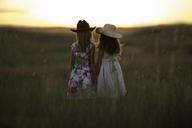 sisters-summer-child-girls-931151.jpg