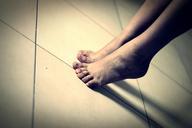 feet-toe-human-body-soil-body-70573.jpg