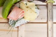 bread-and-butter-cheese-chives-1331455.jpg