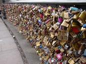 bridge-padlocks-sweethearts-1630524.jpg