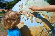 teaching-child-world-geography-928637.jpg