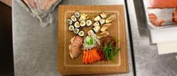 sushi-sashimi-dish-kitchen-food-639311.jpg