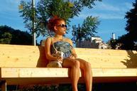 barcelona-girl-sitting-thinking-959074.jpg