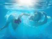 underwater-bride-905043.jpg