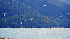 kite-surfing-wind-surfing-1401063.jpg