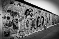 berlin-wall-art-germany-graffiti-315478.jpg