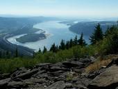 river-columbia-gorge-gorge-scenic-647644.jpg