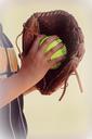 softball-leather-glove-recreation-340491.jpg