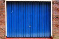 garage-door-home-blue-building-742603.jpg