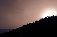 dusk-sky-mountains-silhouette-691697.jpg