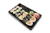 sushi-set-nigiri-maki-fish-raw-716448.jpg