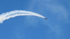 airplane-airshow-sky-flying-blue-1272968.jpg