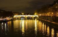 Pont_Marie_at_Night,_River_Seine,_Paris,_France.jpg