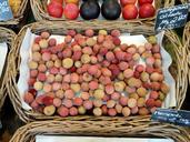 lychees-farmers-market-gourmet-food-613115.jpg