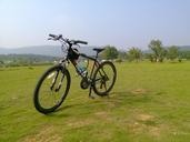 bicycle-travel-outdoor-605010.jpg