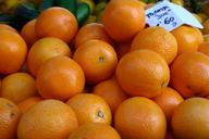 oranges-farmers-market-fruits-local-1122195.jpg