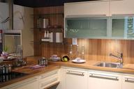 kitchen-decoration-kitchen-equipment-728721.jpg