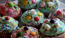 cupcake-cream-cake-sweet-colors-937906.jpg