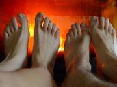 feet-warm-heat-hot-fire-oven-99991.jpg