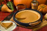 pumpkin-pie-autumn-holiday-baked-520655.jpg