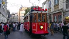 istanbul-taksim-tram-108581.jpg