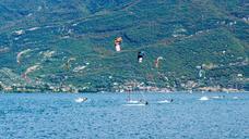 kite-surfing-water-sports-kitesurfer-1620342.jpg