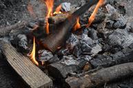 fire-campfire-flame-adventure-burn-1633349.jpg