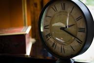 antique-clock-clocks-time-era-558376.jpg