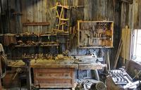 workshop-tools-equipment-wooden-984022.jpg