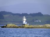 lighthouse-island-hole-white-667364.jpg