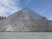 paris-louvre-museum-glass-pyramid-1163281.jpg