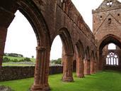 ruin-chapel-historical-building-987688.jpg