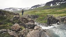 iceland-hiking-nature-alone-413699.jpg