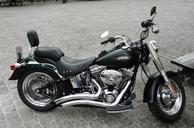 harley-davidson-fatboy-parked-315710.jpg