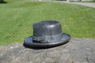 hat-sculpture-art-809413.jpg