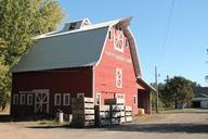 barn-farm-agriculture-harvest-481049.jpg