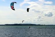 kite-surfing-surf-kitesurfing-402518.jpg