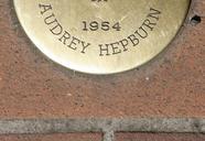 Montecatini Terme Viale Verdi Audrey Hepburn plaque 01.JPG