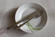 plate-cutlery-knife-fork-cover-613269.jpg