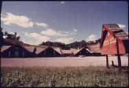 SKI_LODGE_AND_SLOPES_IN_THE_BACKGROUND_IN_BOSTON_TOWNSHIP_AT_RIVERVIEW_ROAD_AND_BOSTON_MILLS,_NEAR_CLEVELAND,_OHIO...._-_NARA_-_557989.jpg