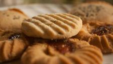 cookies-baked-biscuits-sweets-390592.jpg